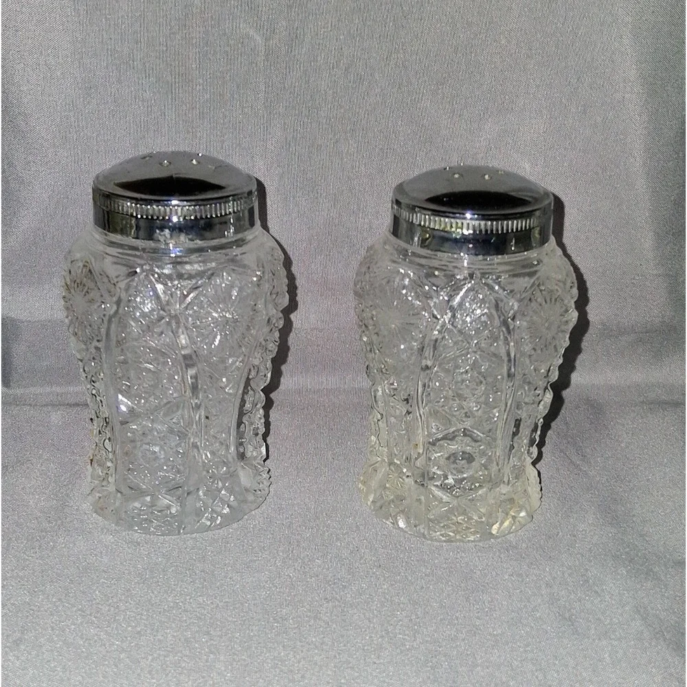 VTG Lenox Imperial Glass Salt/Pepper Shaker Button & Daisy USA Never Used